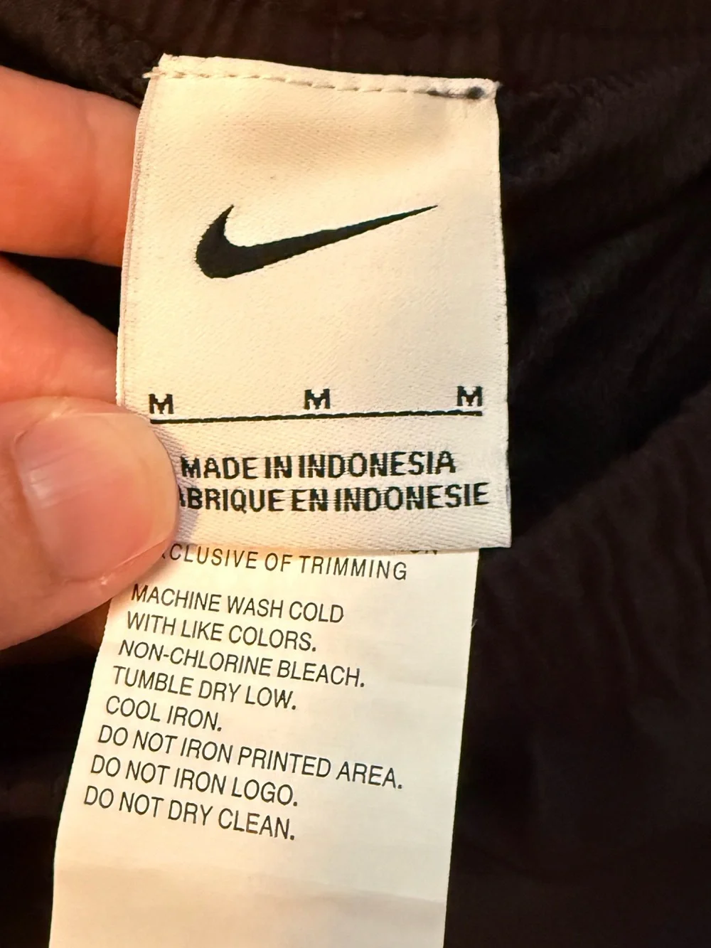 Nike men’s black swim trunks